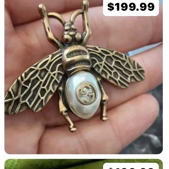 Gucci Gold Moth Brooch - Picture 4 of 4